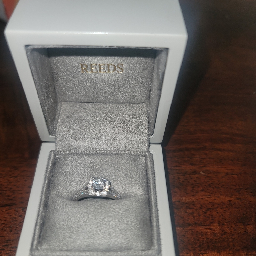 Engagement Ring - Picture 2 of 4